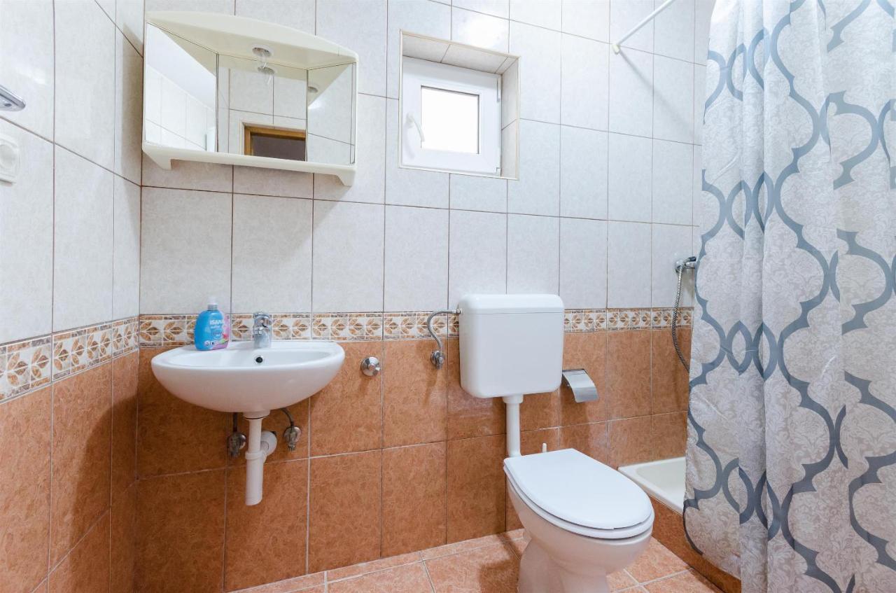 Apartments Ester Lopar Luaran gambar