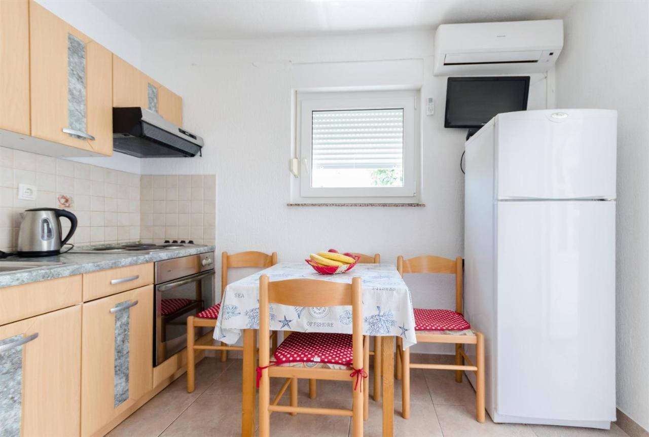 Apartments Ester Lopar Luaran gambar
