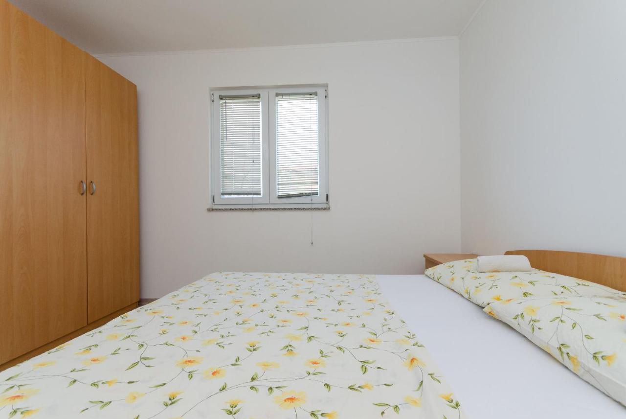 Apartments Ester Lopar Luaran gambar