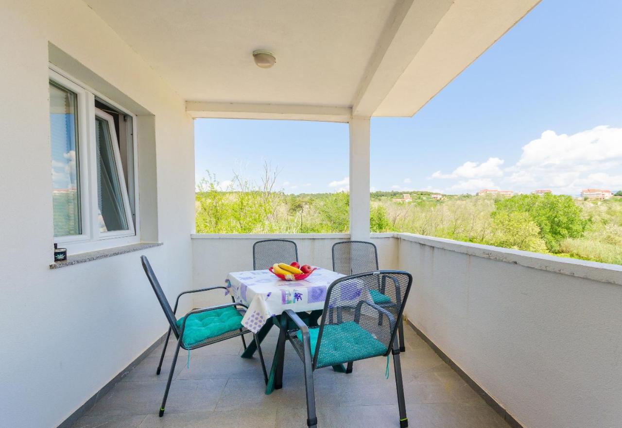 Apartments Ester Lopar Luaran gambar